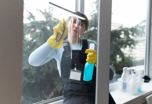 Nettoyage de vitres intérieures et extérieures à Richardménil